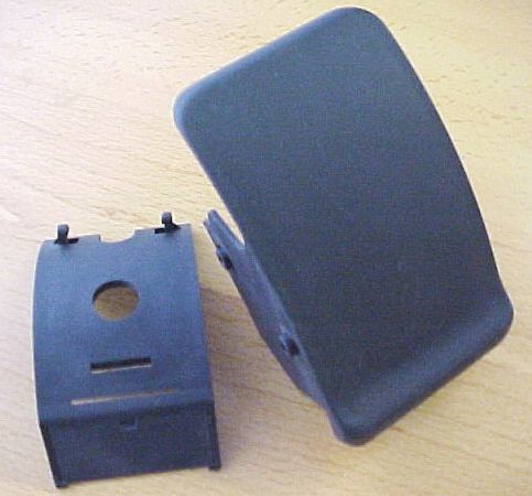 TAPA+PESTAÑA CENICERO R8L SIMPLEX