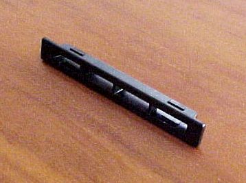 REJILLA AIREACION 112,5 X 15 MM NEGRA