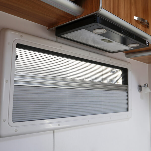 VENTANA LATERAL CAMPER 700*400 MM