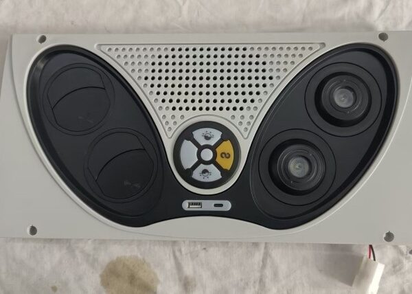 PLACA DIF OVALO BLANCA IZQ+ALTAVOZ+2USB